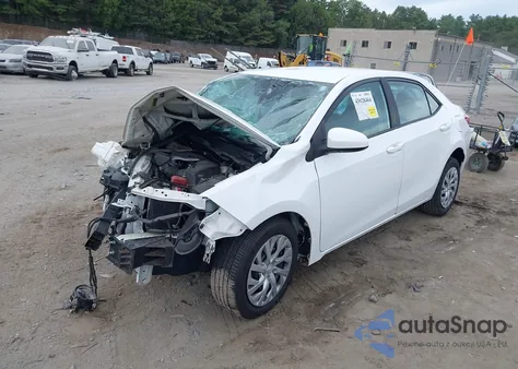 2018 Toyota Corolla Le z USA, uszkodzony, nr VIN 2T1BURHE5JC089959